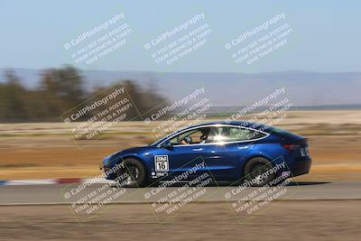 media/Apr-10-2022-Speed Ventures (Sun) [[fb4af86624]]/Teslacorsa A/Panning (Session 1)/